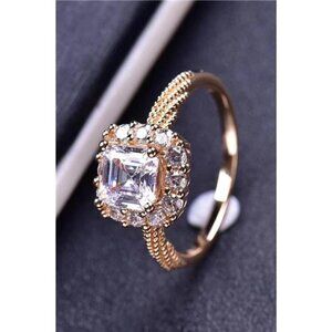 1 Carat Moissanite Twisted Ring